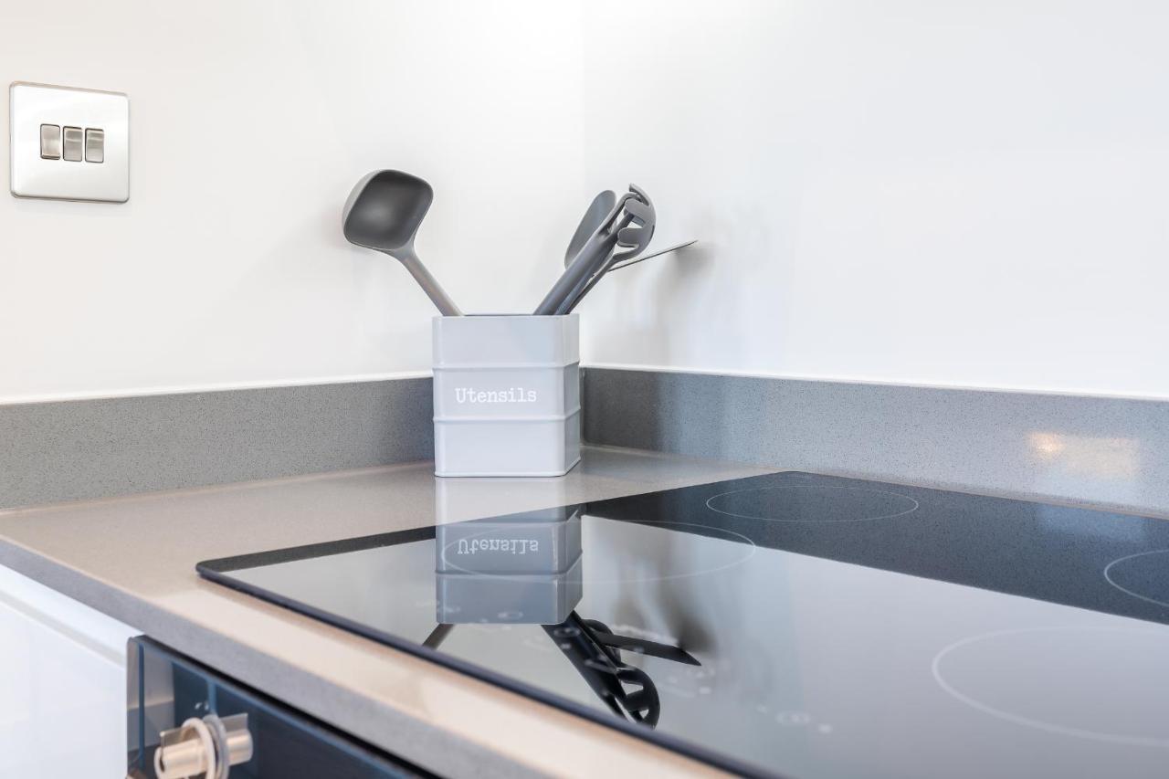 St Albans 2 Bed Luxury City Apartment, 5 Mins Walk To Train & Allocated Parking Eksteriør billede