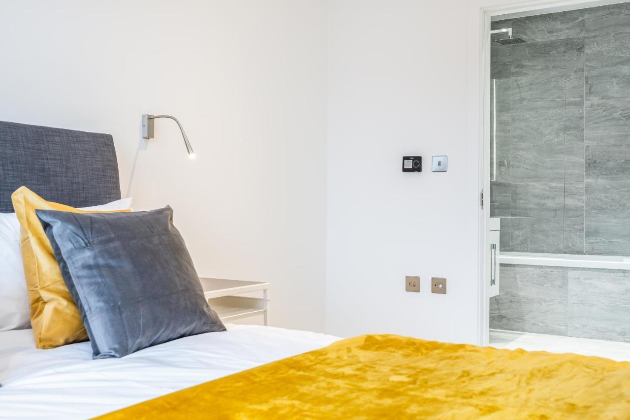 St Albans 2 Bed Luxury City Apartment, 5 Mins Walk To Train & Allocated Parking Eksteriør billede