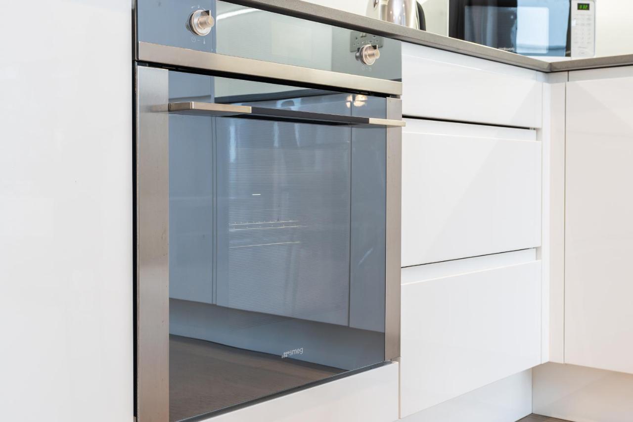 St Albans 2 Bed Luxury City Apartment, 5 Mins Walk To Train & Allocated Parking Eksteriør billede